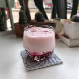 ICE FRESH PINK MILK (นมชมพู)