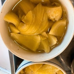 ตุ๋นเกี๋ยมฉ่ายซี่โครงหมู