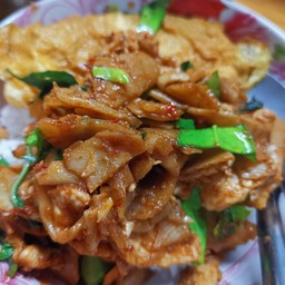 ข้าวพริกแกงหมูหน่อไม้