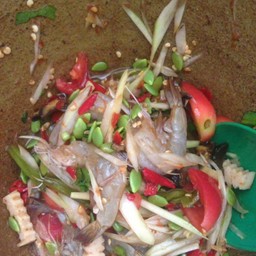 ตำกุ้งสด