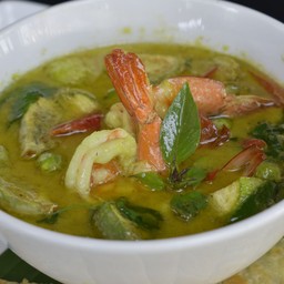 แกงเขียวหวานกุ้งหรือเนื้อ