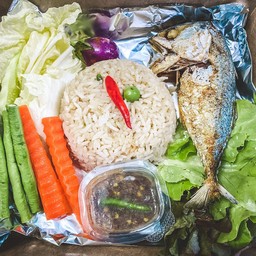 ข้าวผัดน้ำพริกกะปิ+ปลาทูทอด