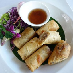 ปอเปี๊ยะผัก