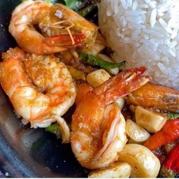 กุ้วผัดตะไคร้พริกสดราดข้าว