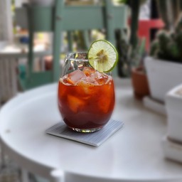 ICE THAI LEMON TEA (ชามะนาวเย็น)