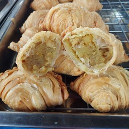 บ้านทองจันทน์