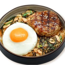 SG2 ข้าวกระเทียมฮัมเบิร์กหมู กาลิคด้ง + ไข่ดาว