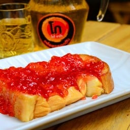 ขนมปัง - เนยสตอเบอรี่