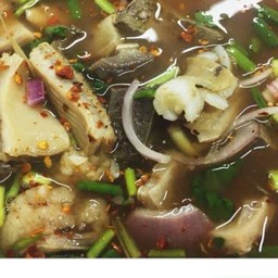 ต้มแซ่บเครื่องในเนื้อ