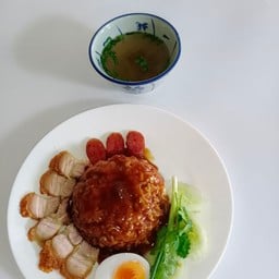 บะหมี่เกี๊ยวนาทอง สาขาอุทัยธานี
