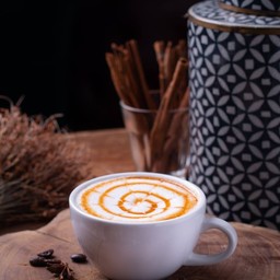 HOT CARAMEL MACCHIATO