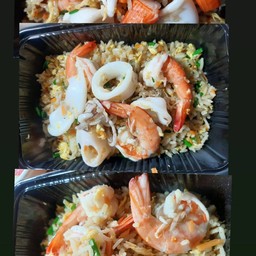 ข้าวผัดทะเล