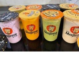 ชานม Majime ปตท สามชายดาวเรือง