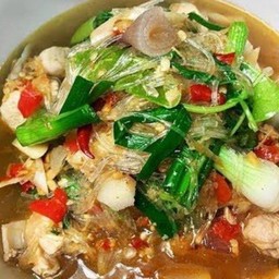 แกงไก่ใส่วุ้นเส้น