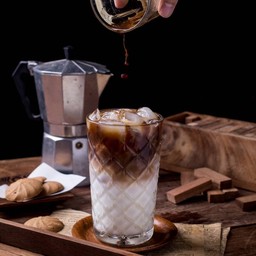 ICED CAFFE LATTE