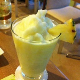 สับปะรดปั่น แก้ว22oz.