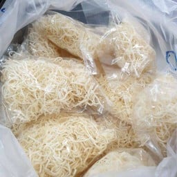 หมี่กรอบ