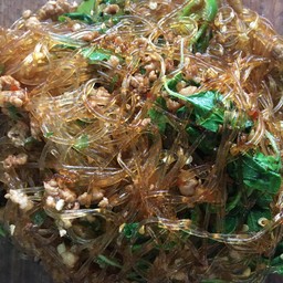 วุ้นเส้นผัดกะเพรา(ไม่มีข้าว)
