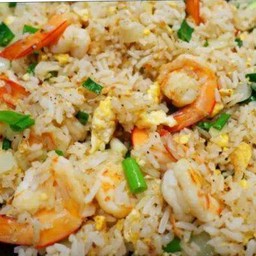 ข้าวผัดรวม