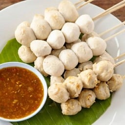 ลูกชิ้นปิ้งนายตรี