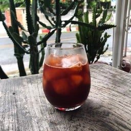 ICE HONEY BLACK TEA (ชาดำน้ำผึ้ง)