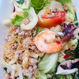 ยำมาม่ารวมมิตร