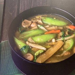 แกงหน่อไม้ใบย่านาง
