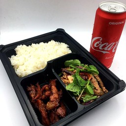 [อร่อยซ่ากับโค้ก] ลาบหมู+หมูแดดเดียว+ข้าว+โค้ก1กระป๋อง