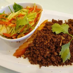 ยำปลาเค็มฟูเจ