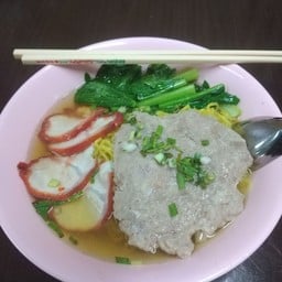 บะหมี่หมูเด้ง