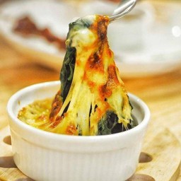 A4 BAKED SPINACH WITH CHEESE   ผักโขมอบชีส