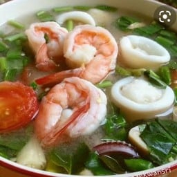 ต้มยำรวมน้ำใส (กับข้าว)