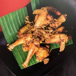 ไก่บ้านทอดน้ำปลา