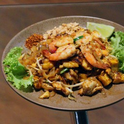 ผัดไทยกุ้งสด