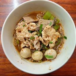 วุ้นเส้นเรือน้ำตกหมู(พิเศษ)