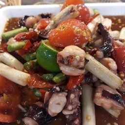 ตำไหลบัว ปลาหมึก