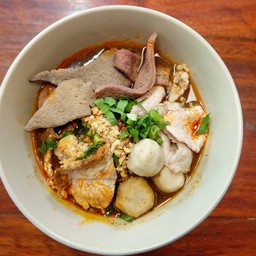 หมี่ต้มยำหมู