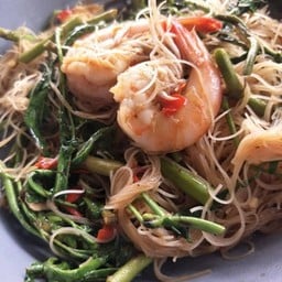 หมี่กระเฉดกุ้ง