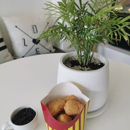 ไก่ป๊อบเขย่าซอสดิป