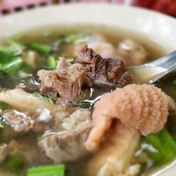 ป๋าเหมี่ยวต้มเนื้อ