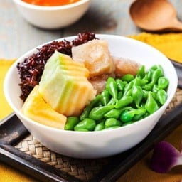 ชุดลอดช่องไทย