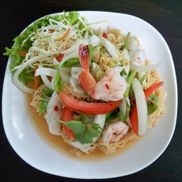 ยำมาม่า