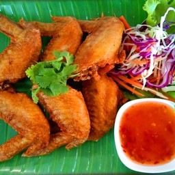 ปีกไก่ทอด(ปีกกลาง6ชิ้น)