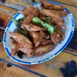 ปีกไก่ทอดเกลือ