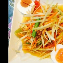 ตำไข่ต้ม- ปูปลาร้า หรือ ไทย