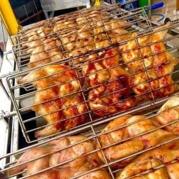 ไก่ย่างลืมผัว ยำ ส้มตำ ลาบ น้ำตก บางบ่อ