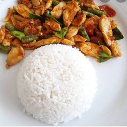 ข้าวพริกแกงไก่
