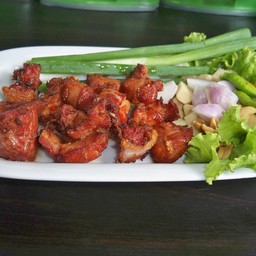 แหนมซี่โครงหมูทอด