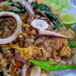ข้าวผัดหมึก