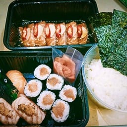 ซามอลดองกุ้งดอง sushi